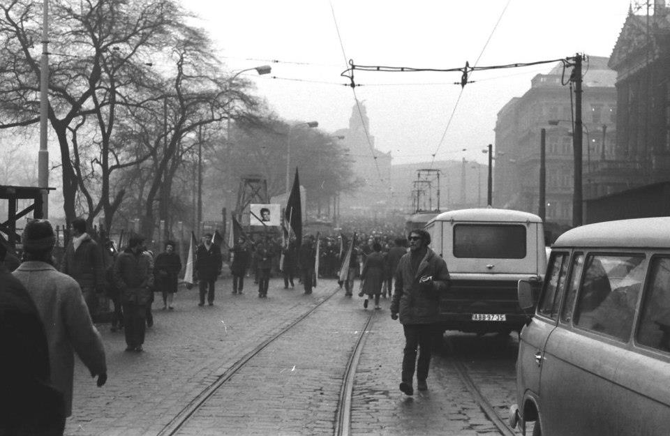 19. ledna 1969 - Tichá tryzna v den, kdy zemřel Jan Palach. Tři dny před tím se upálil na protest proti sovětské okupaci Československa. Foto: Dusan Neumann