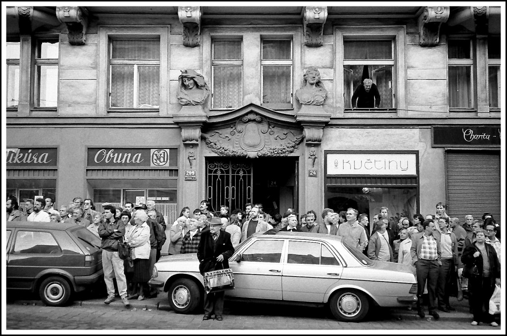 1989 Karmelitská ulice - Foto: Tomáš Javůrek