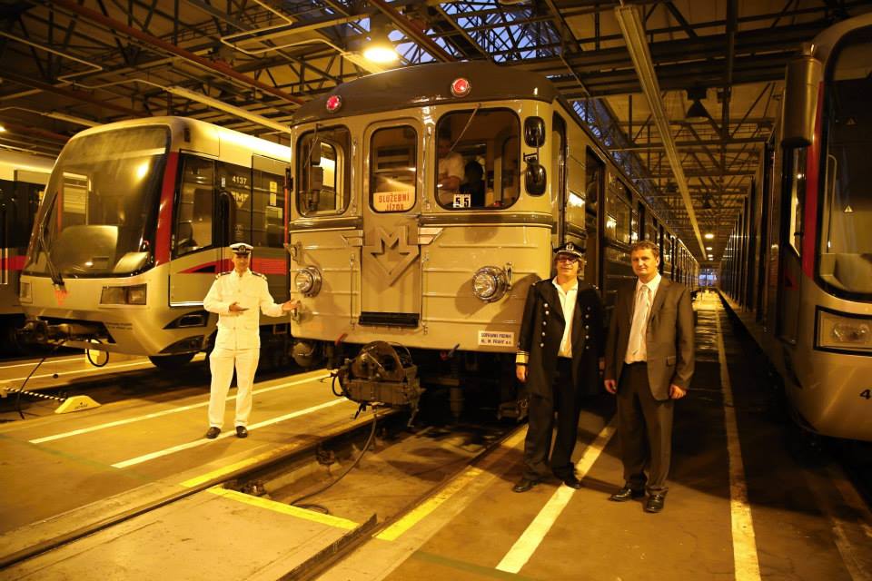 Souprava Ečs (81-709) je nejstarší typ sovětských vozů metra vyráběných pro pražské metro, kde byly provozovány v letech 1974–1997.  - Foto: Štěpán Rusňák 