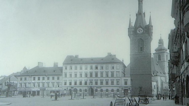 Nová podoba Jindřišské věže po regotizaci Josef Mockerem v 19. století