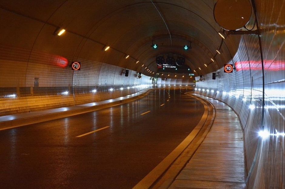 Tunel pár hodin před otevřením - Foto: Petr Bušta - Český rozhlas 1 - Radiožurnál 