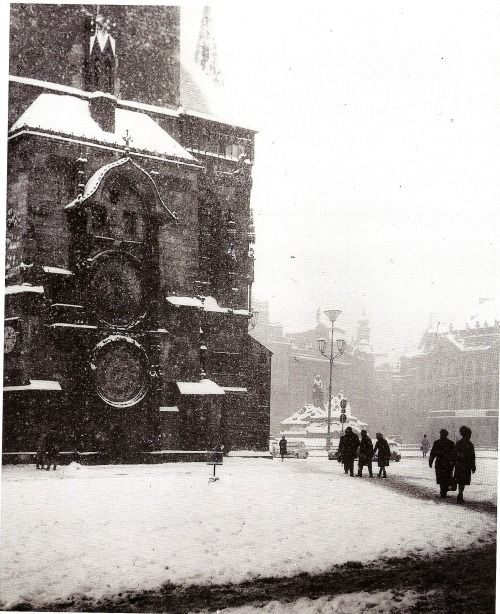 Staroměstské náměstí (1949) - Foto: František Schnöbling