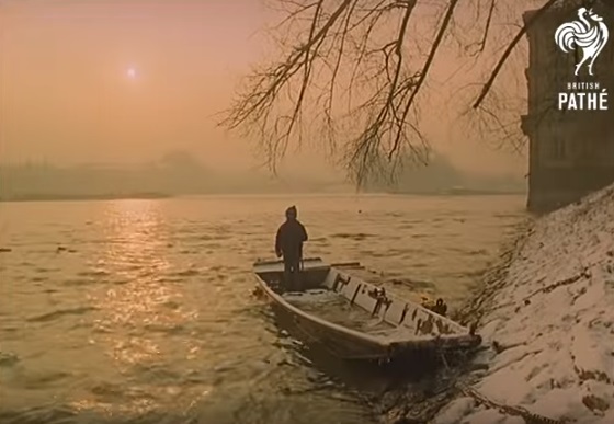 Vltava - Repro z British Pathé (1967) 