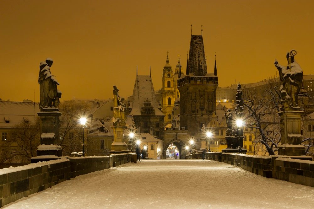 Karlův most pod sněhem - Foto. Iva Bystráková